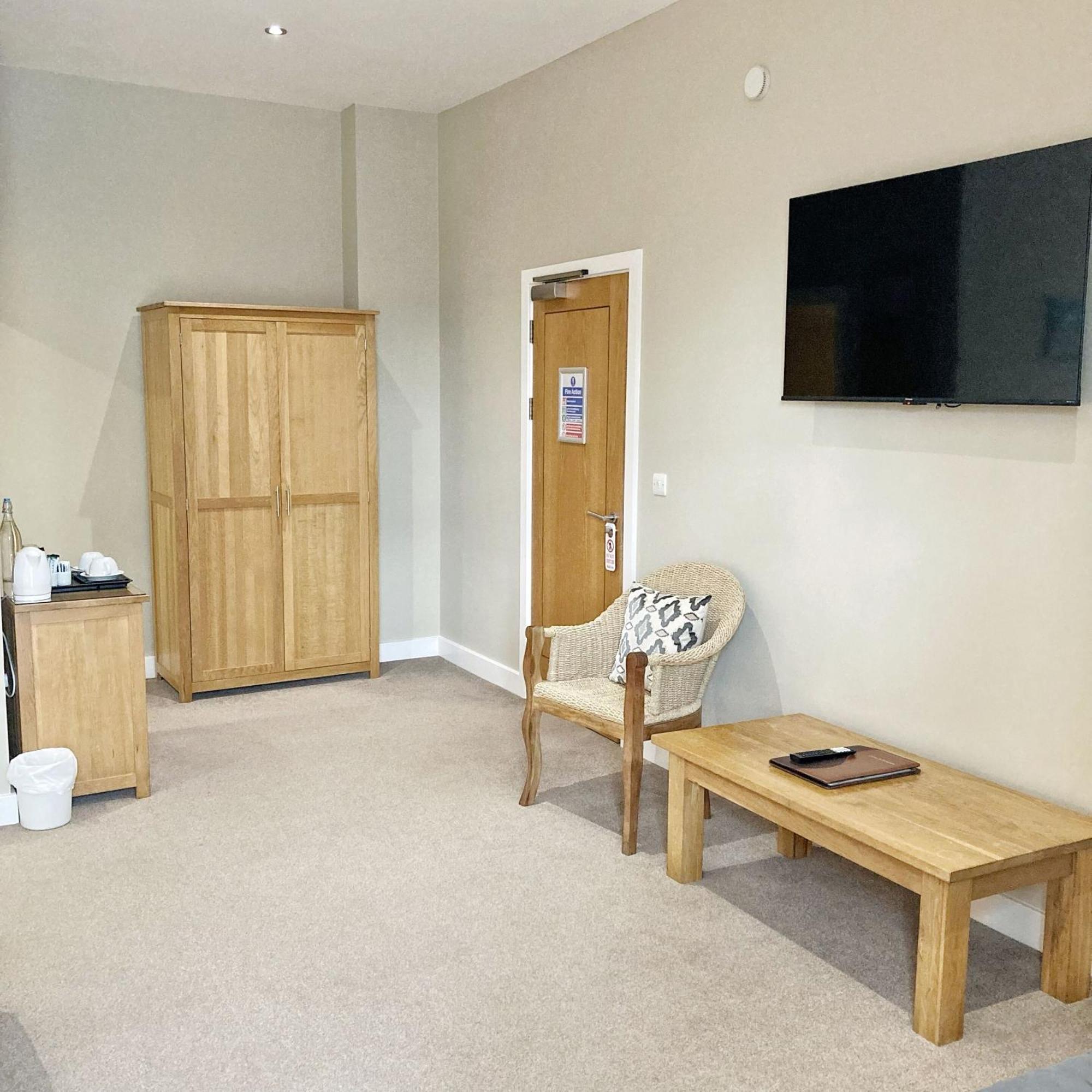 The Britannia Inn & Waves Restaurant St Austell Pokoj fotografie