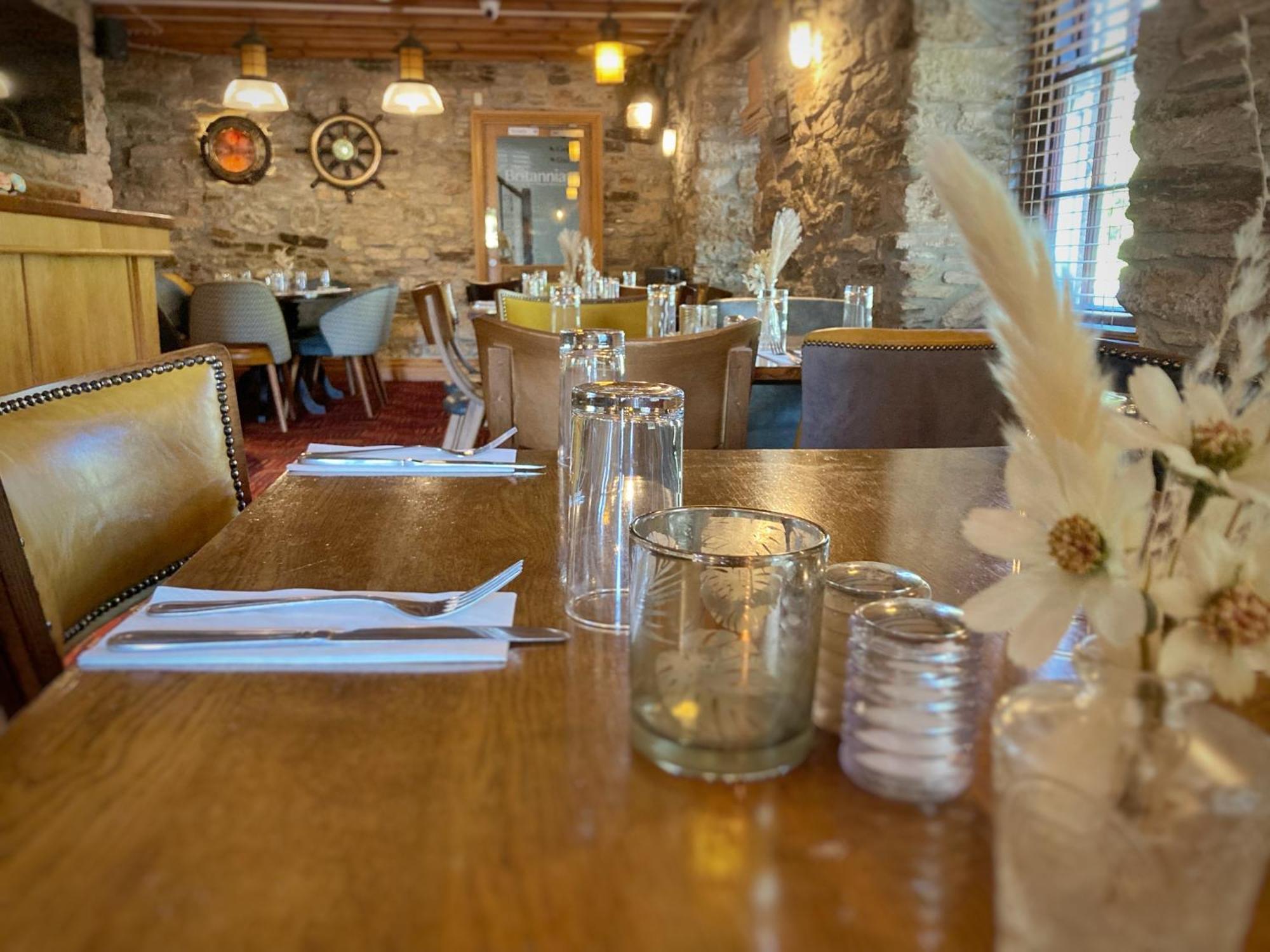 The Britannia Inn & Waves Restaurant St Austell Exteriér fotografie